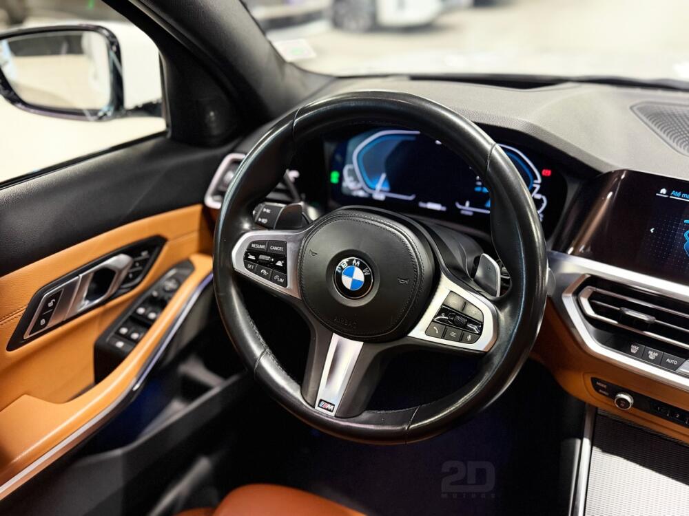 BMW 330E