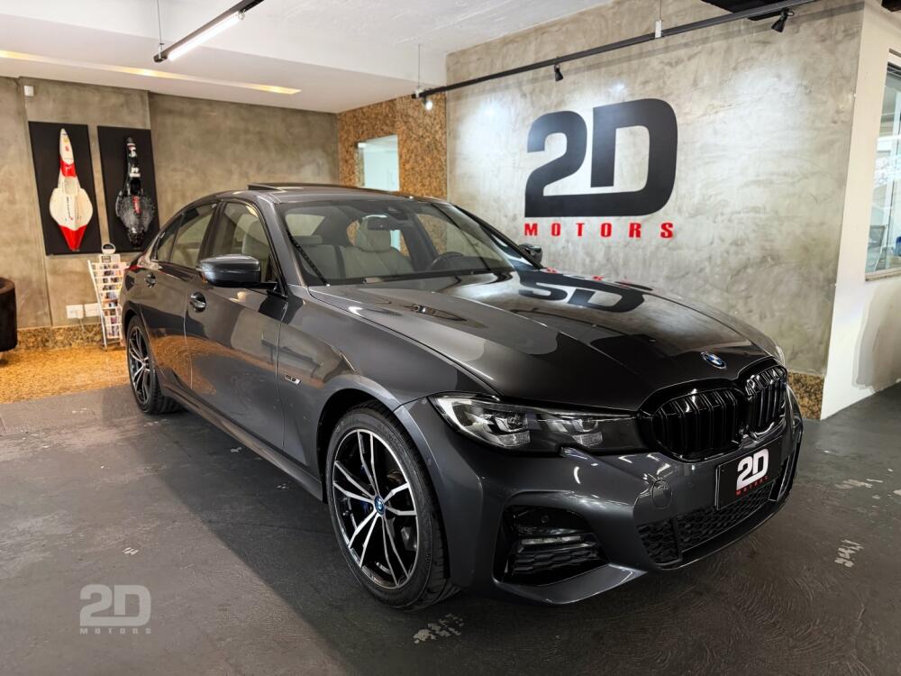 BMW 330E