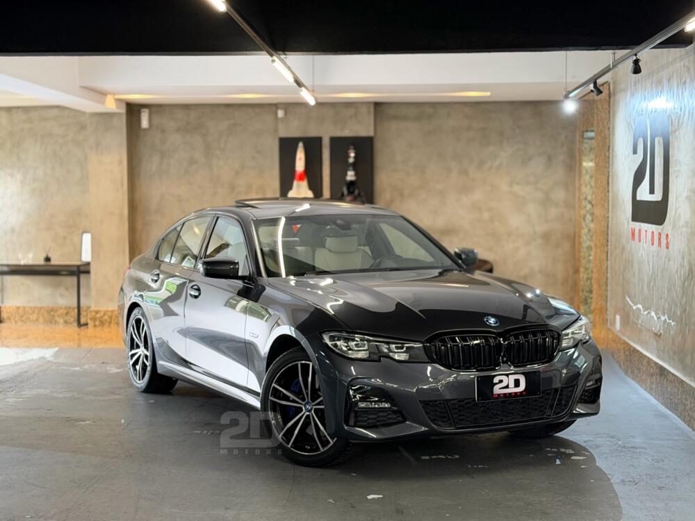 BMW 330E