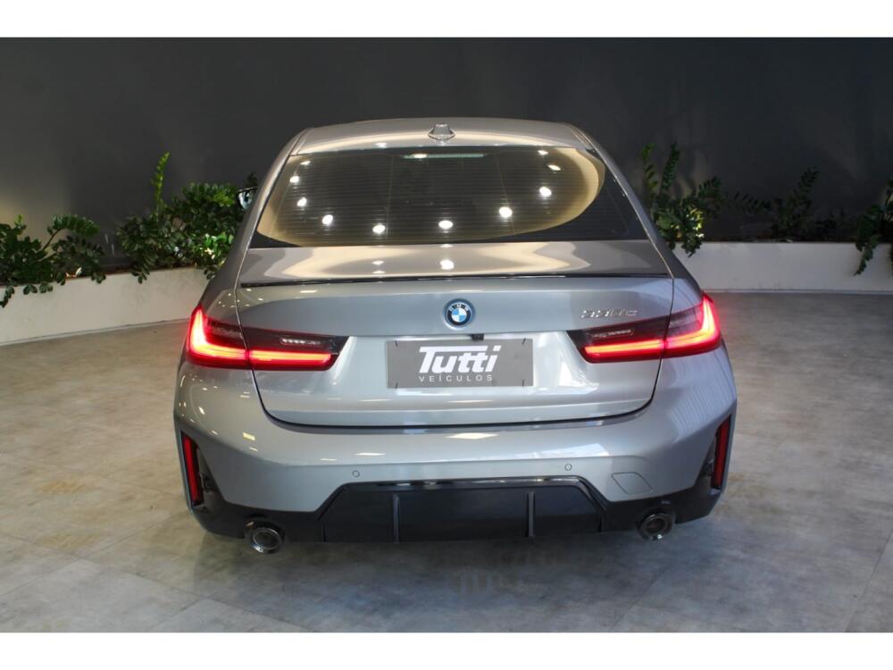 BMW 330E