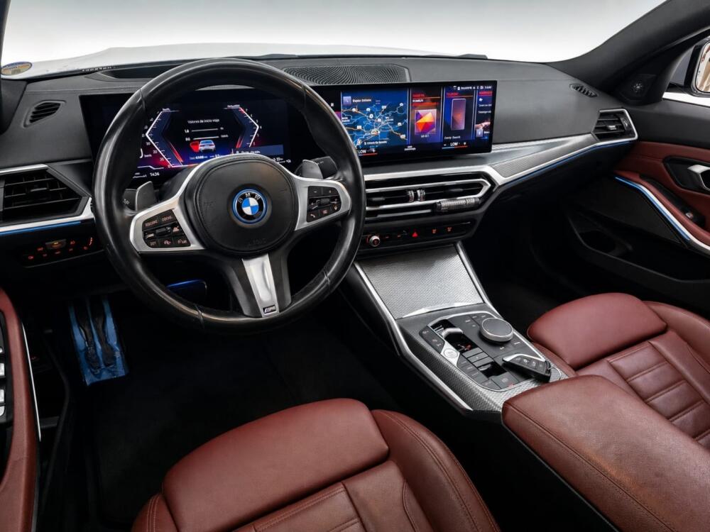 BMW 330E