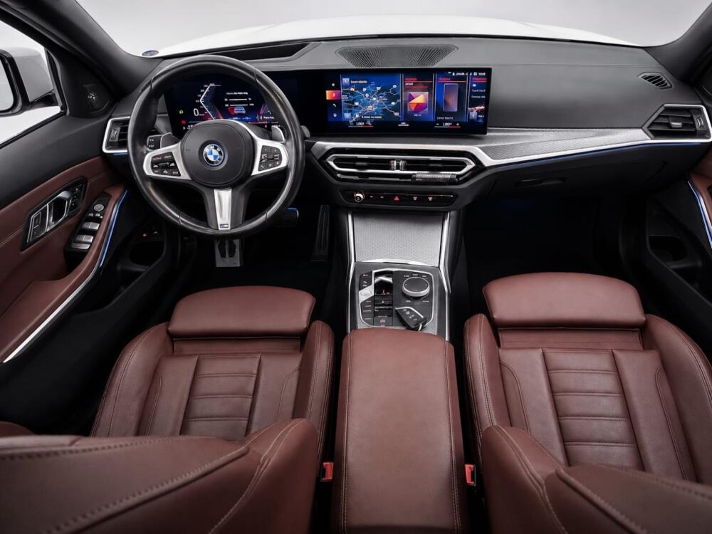 BMW 330E