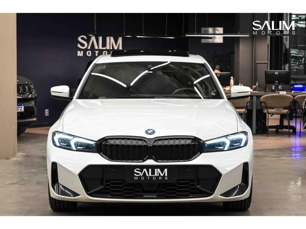 BMW 330E