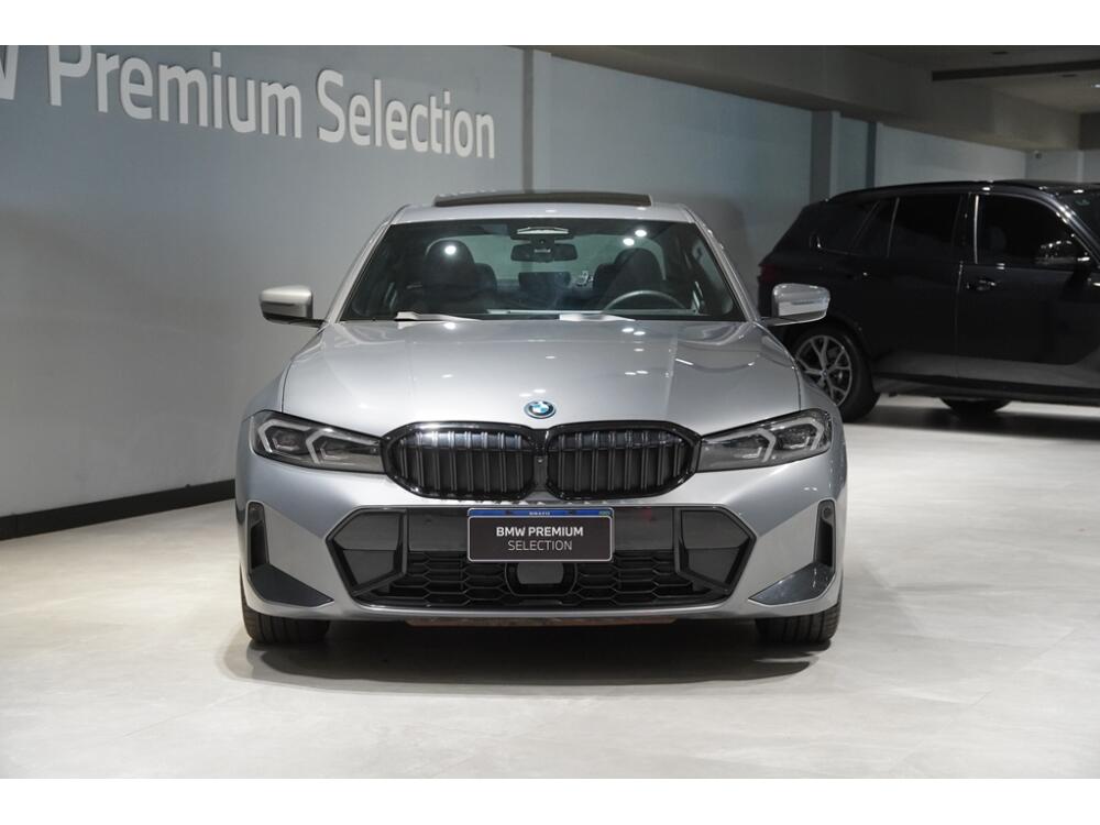 BMW 330E