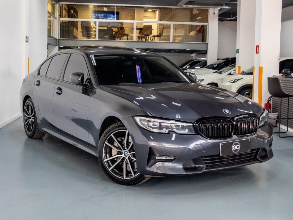 BMW 330i