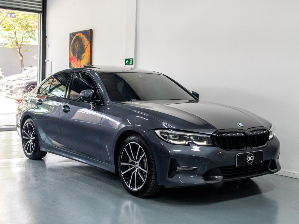BMW 330i