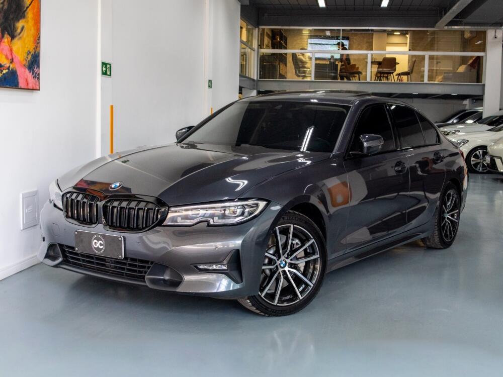 BMW 330i