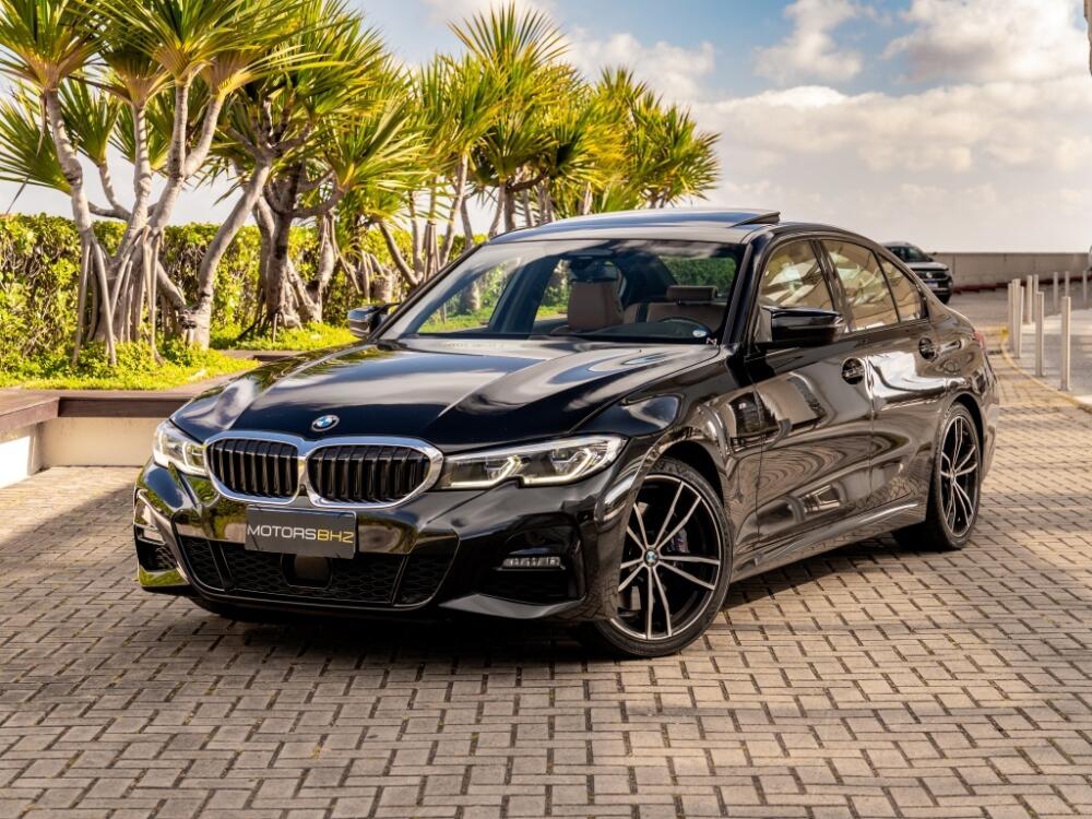 BMW 330i