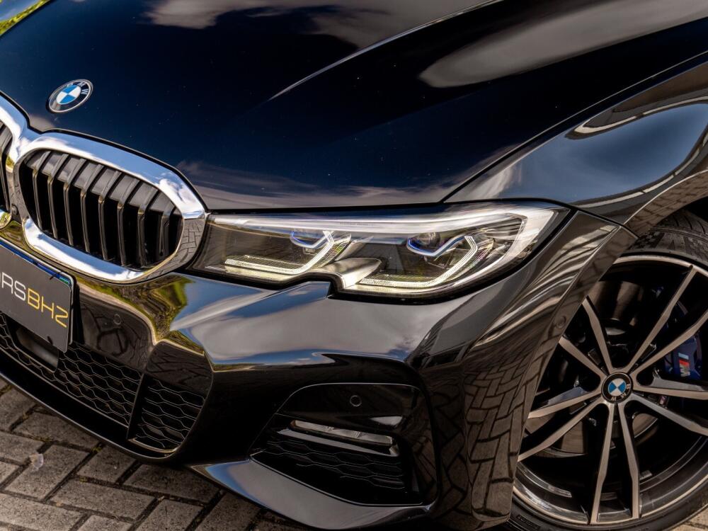 BMW 330i