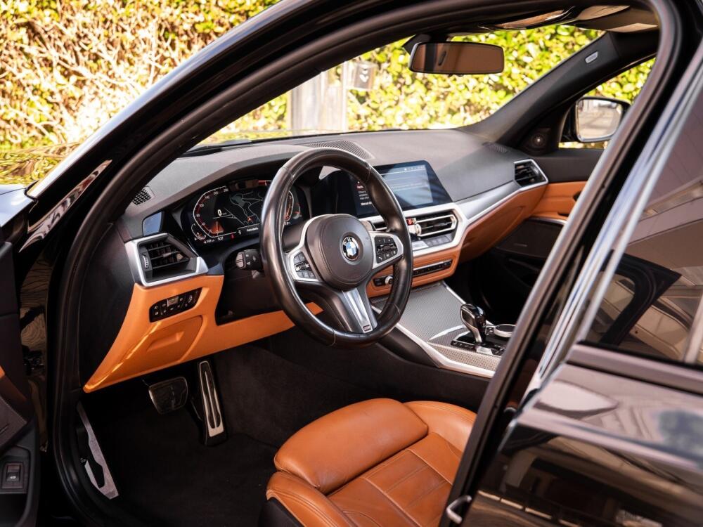 BMW 330i