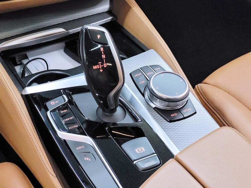 BMW 530E