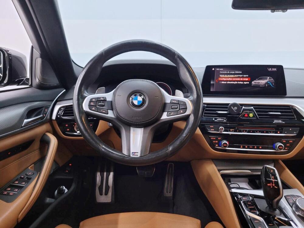 BMW 530E