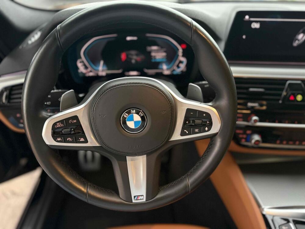 BMW 530E
