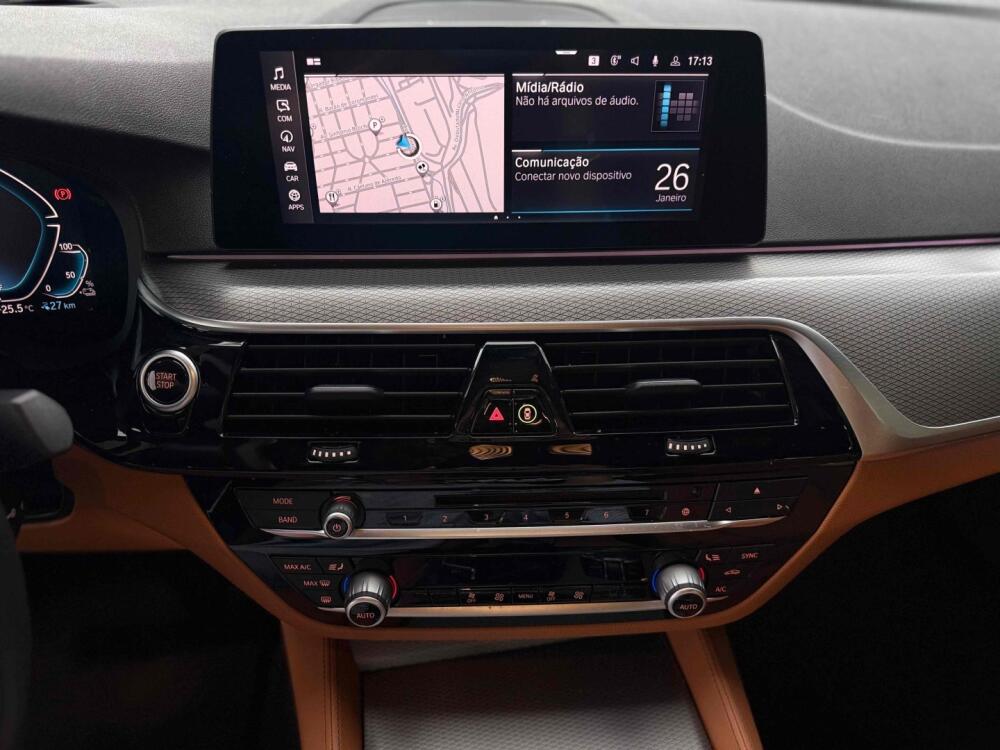 BMW 530E