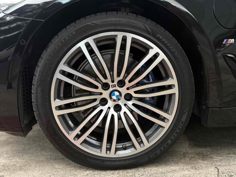 BMW 530E