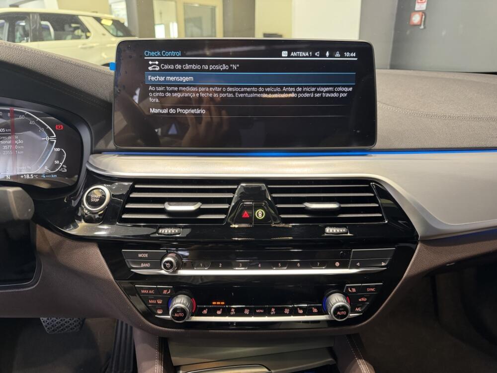 BMW 530E
