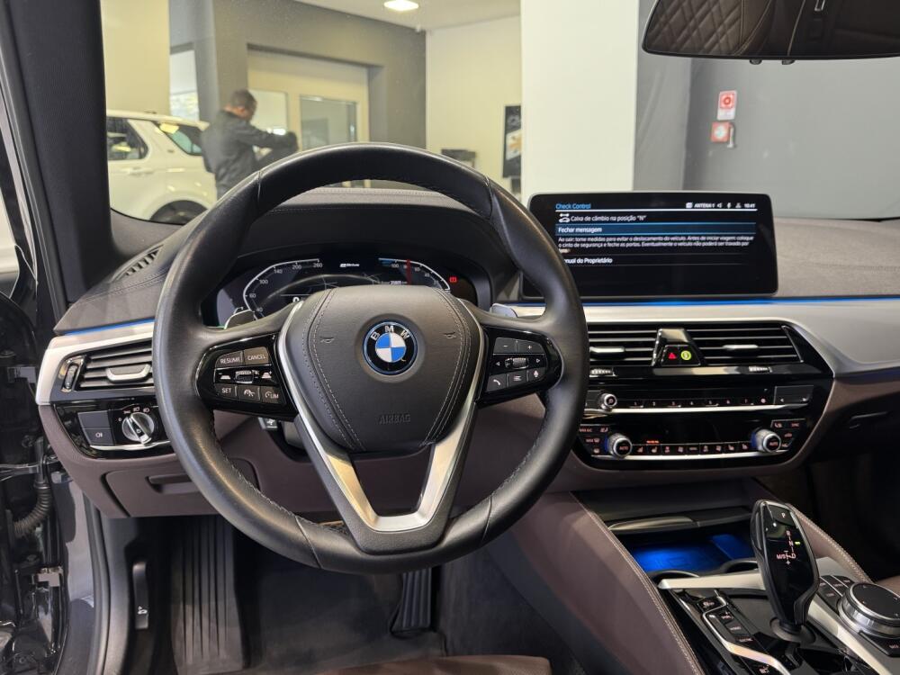 BMW 530E