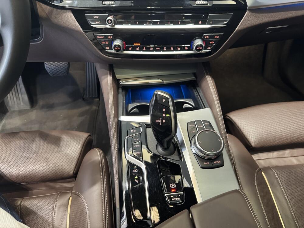 BMW 530E