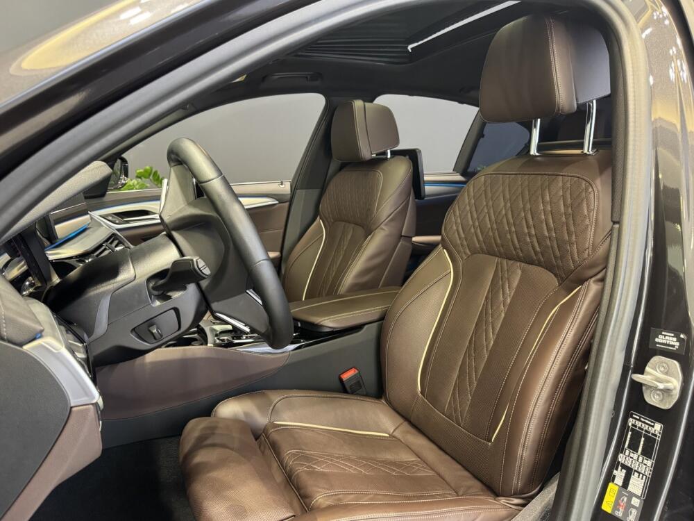 BMW 530E