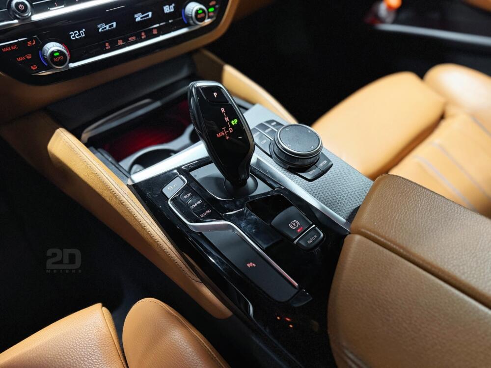 BMW 530i