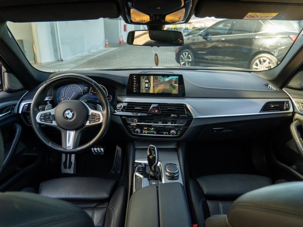BMW 540i