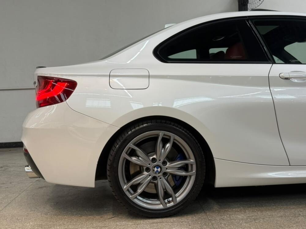 BMW M 235i