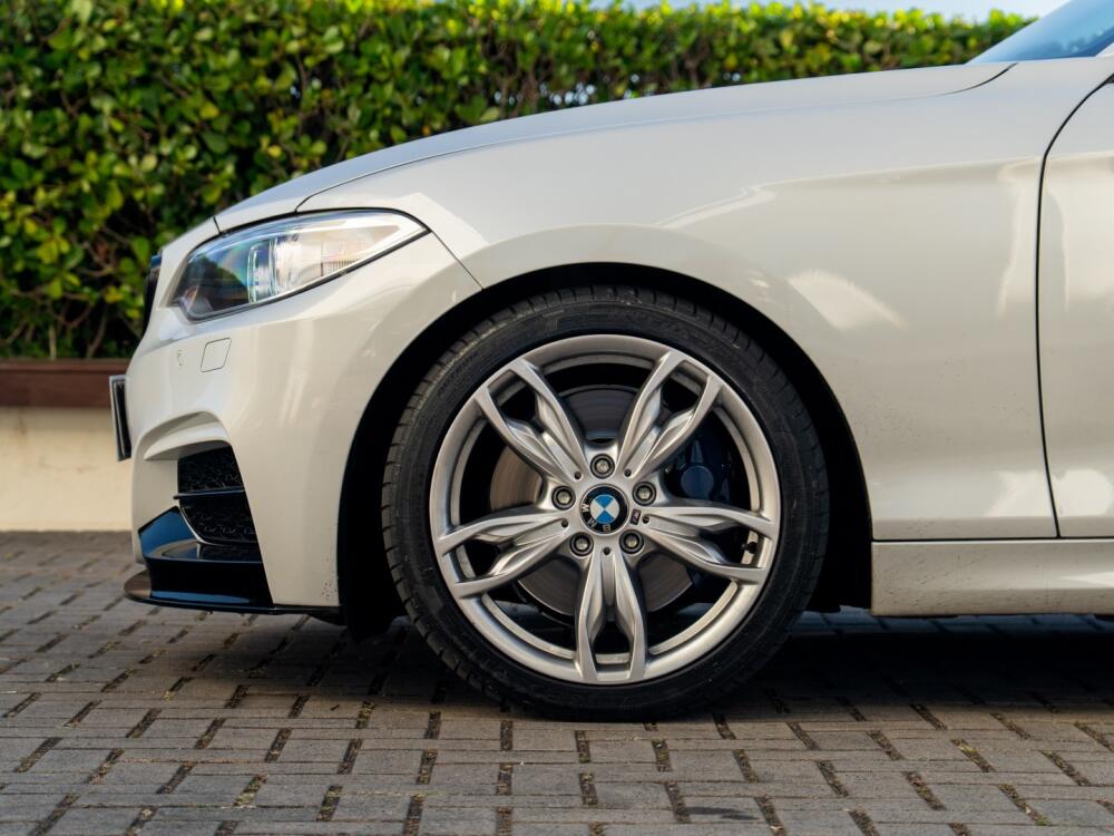 BMW M 235i