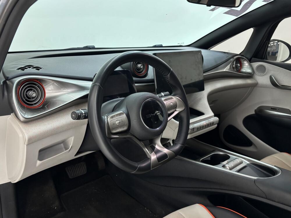 BYD Dolphin