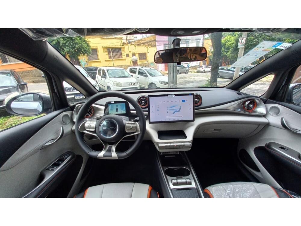 BYD Dolphin