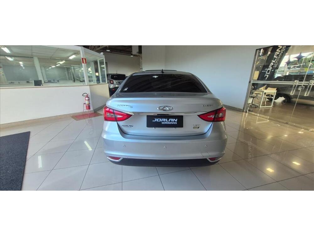 Chery Arrizo 5