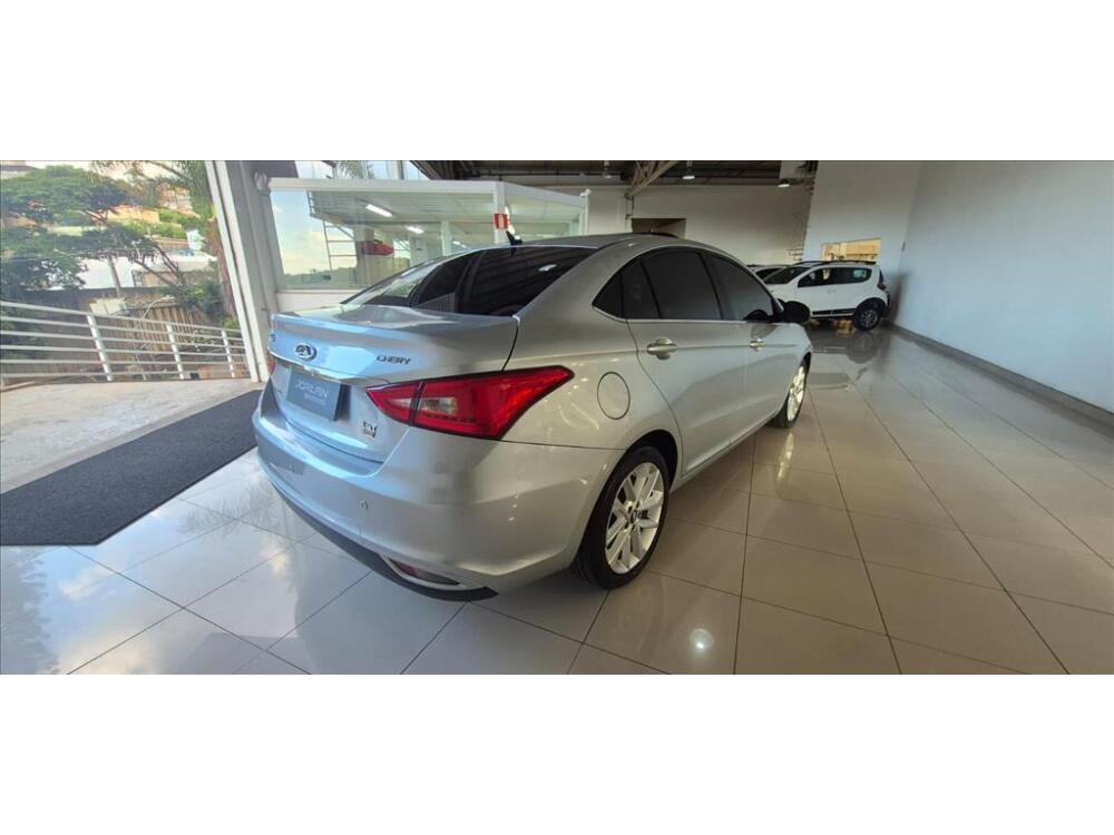 Chery Arrizo 5