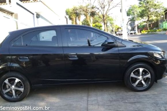 Chevrolet Onix Hatch