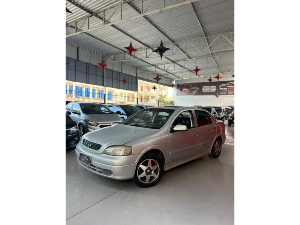 Chevrolet Astra Hatch