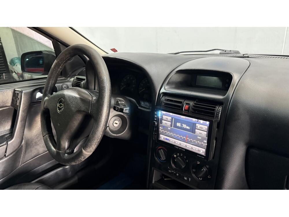 Chevrolet Astra Hatch