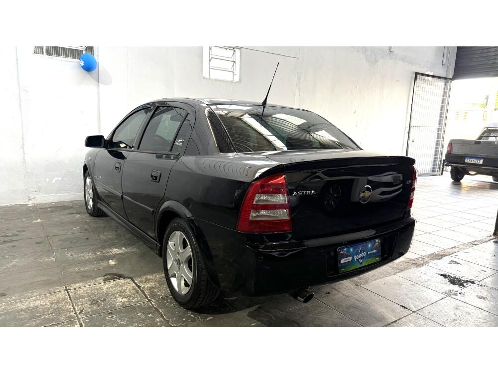 Chevrolet Astra Hatch