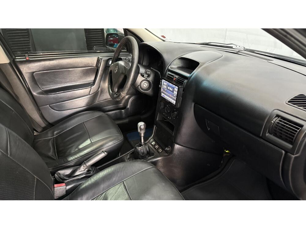 Chevrolet Astra Hatch