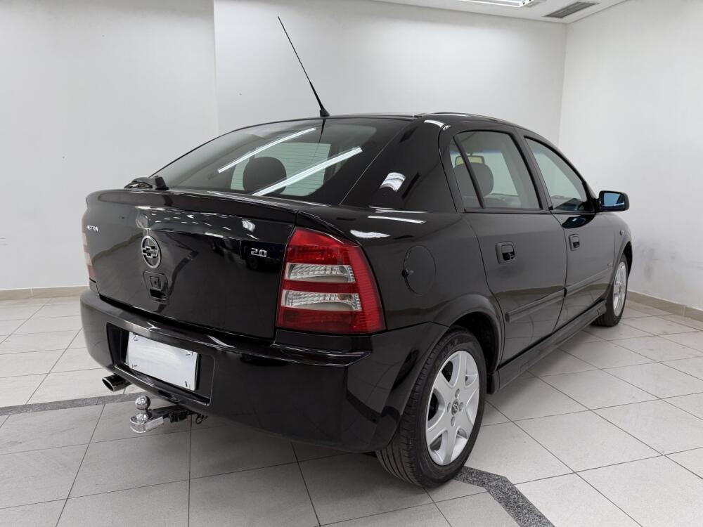 Chevrolet Astra Hatch