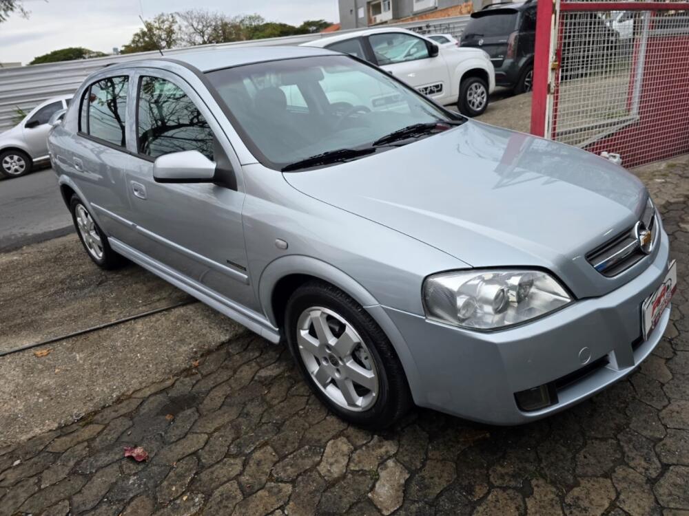 Chevrolet Astra Hatch