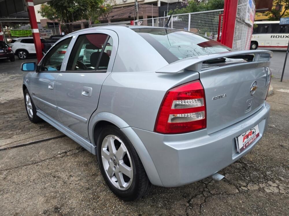 Chevrolet Astra Hatch