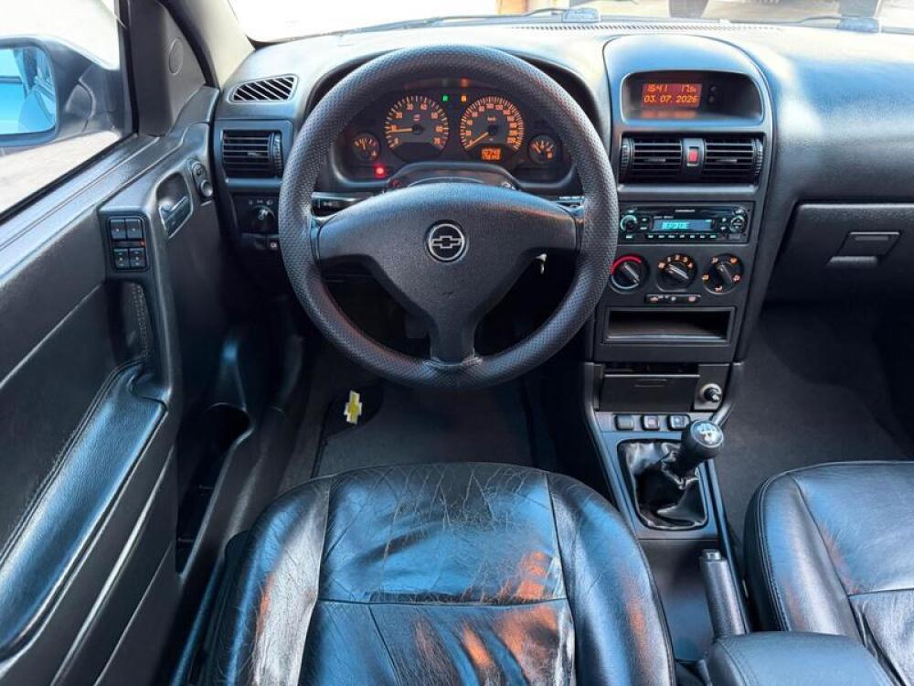 Chevrolet Astra Hatch