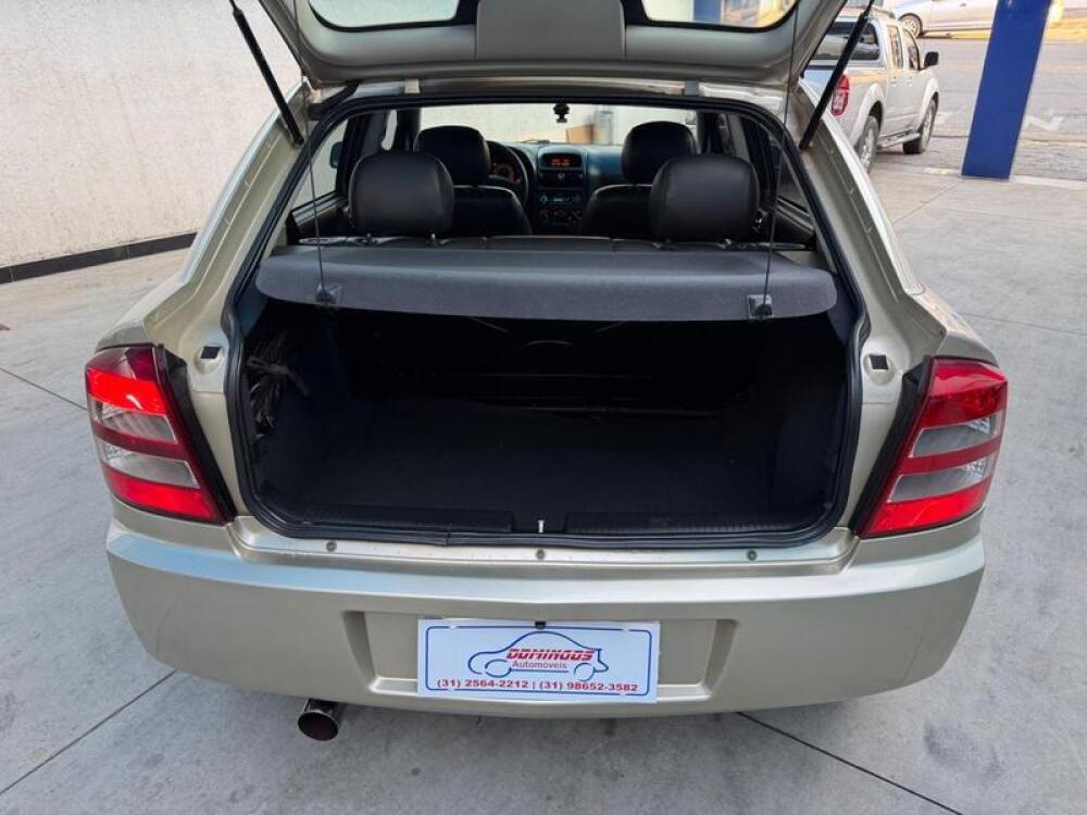Chevrolet Astra Hatch