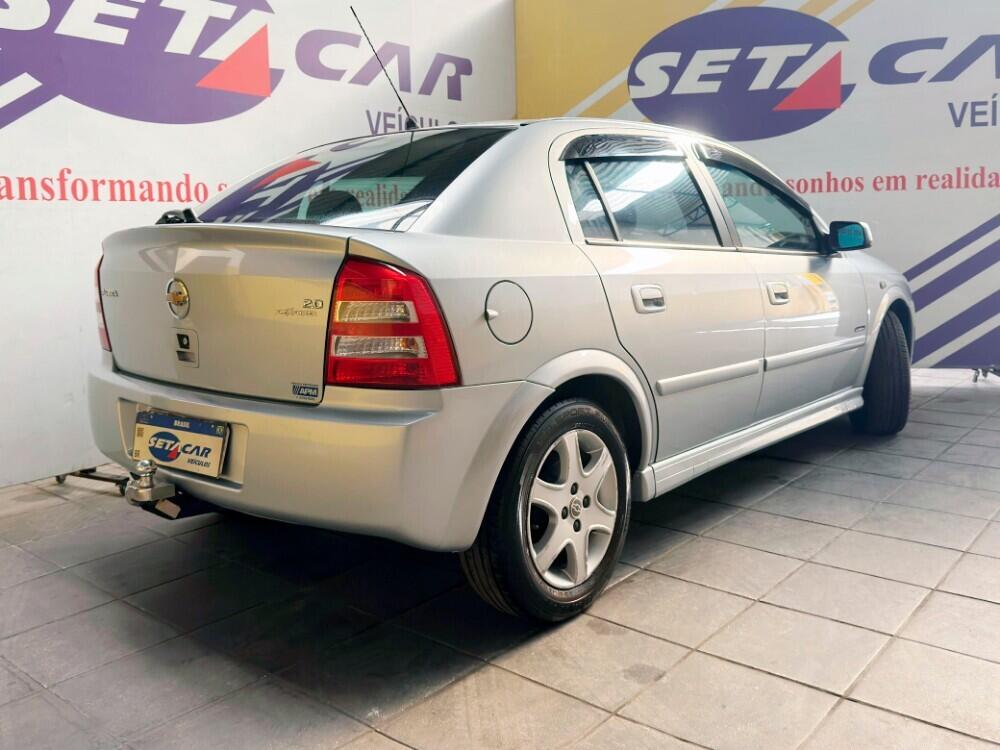 Chevrolet Astra Hatch