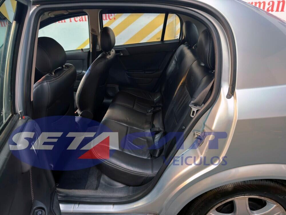 Chevrolet Astra Hatch