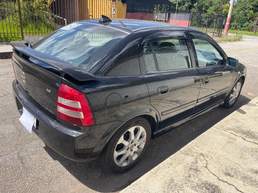Chevrolet Astra Hatch