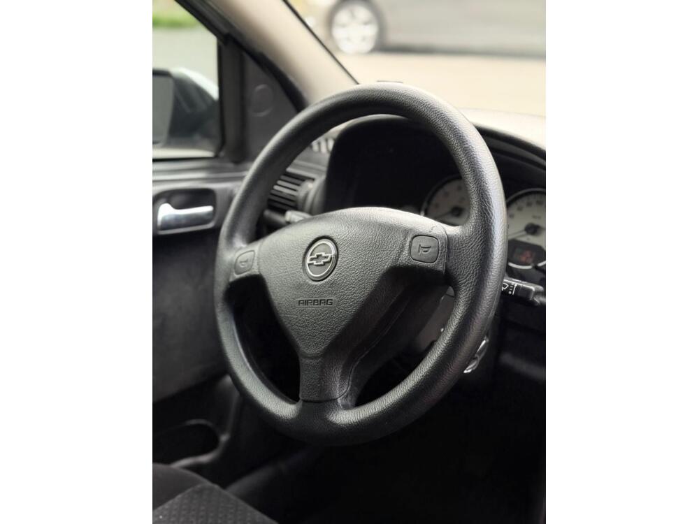 Chevrolet Astra Hatch