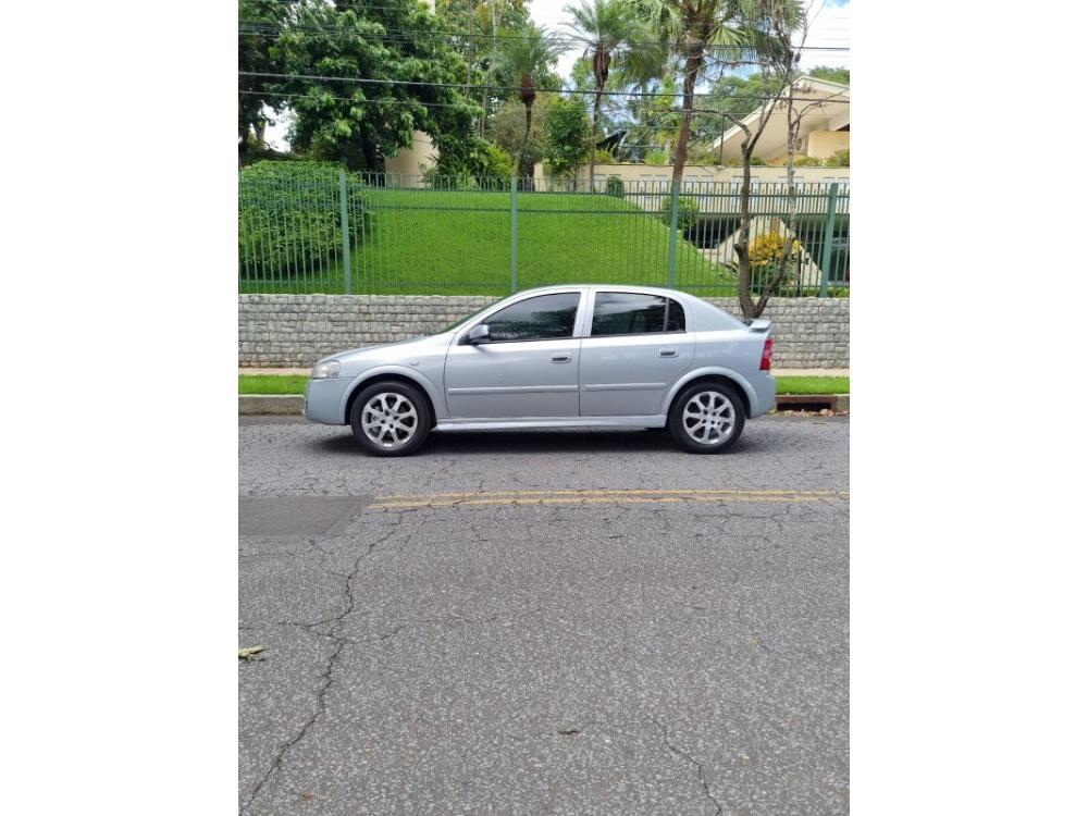 Chevrolet Astra Hatch