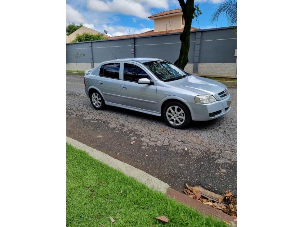Chevrolet Astra Hatch