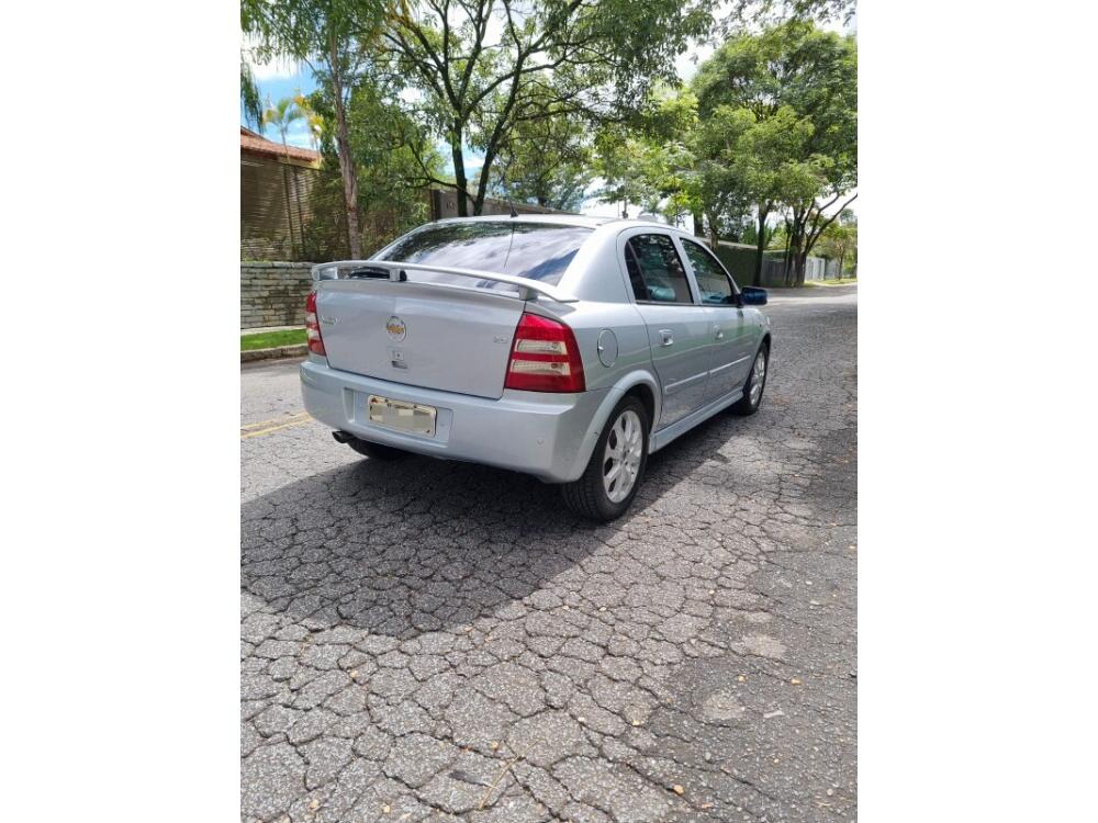 Chevrolet Astra Hatch