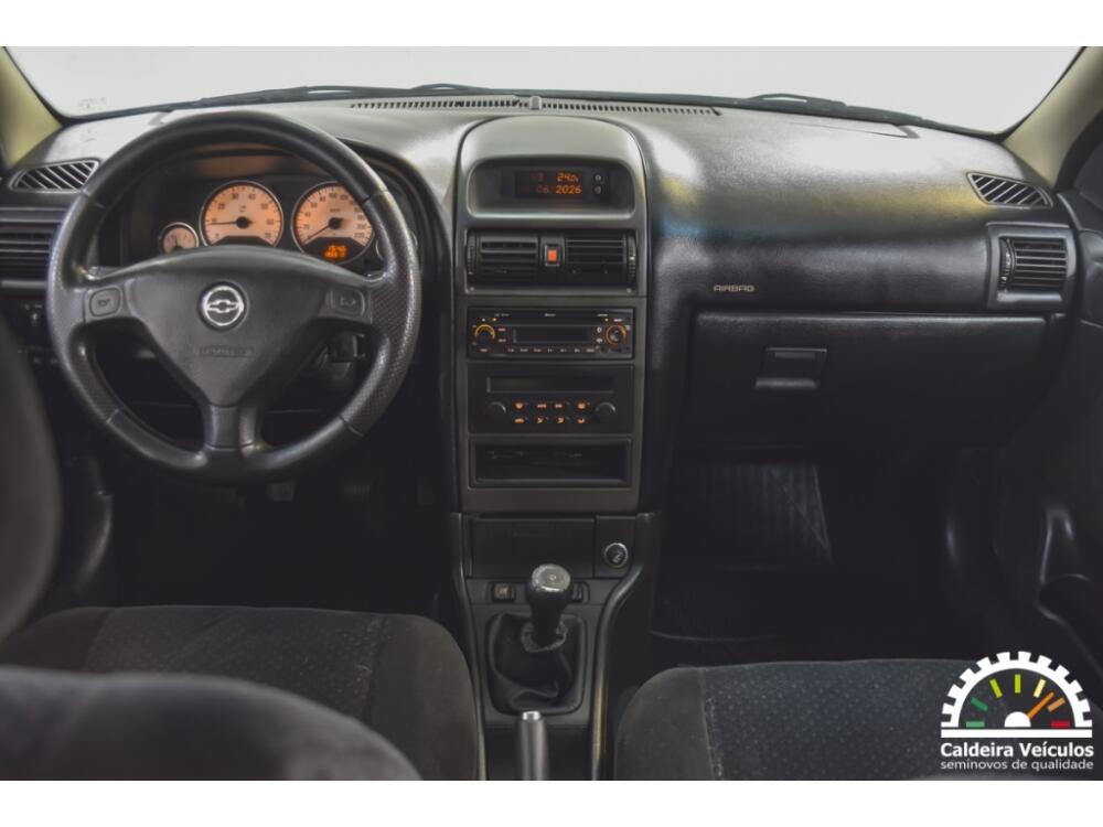 Chevrolet Astra Hatch