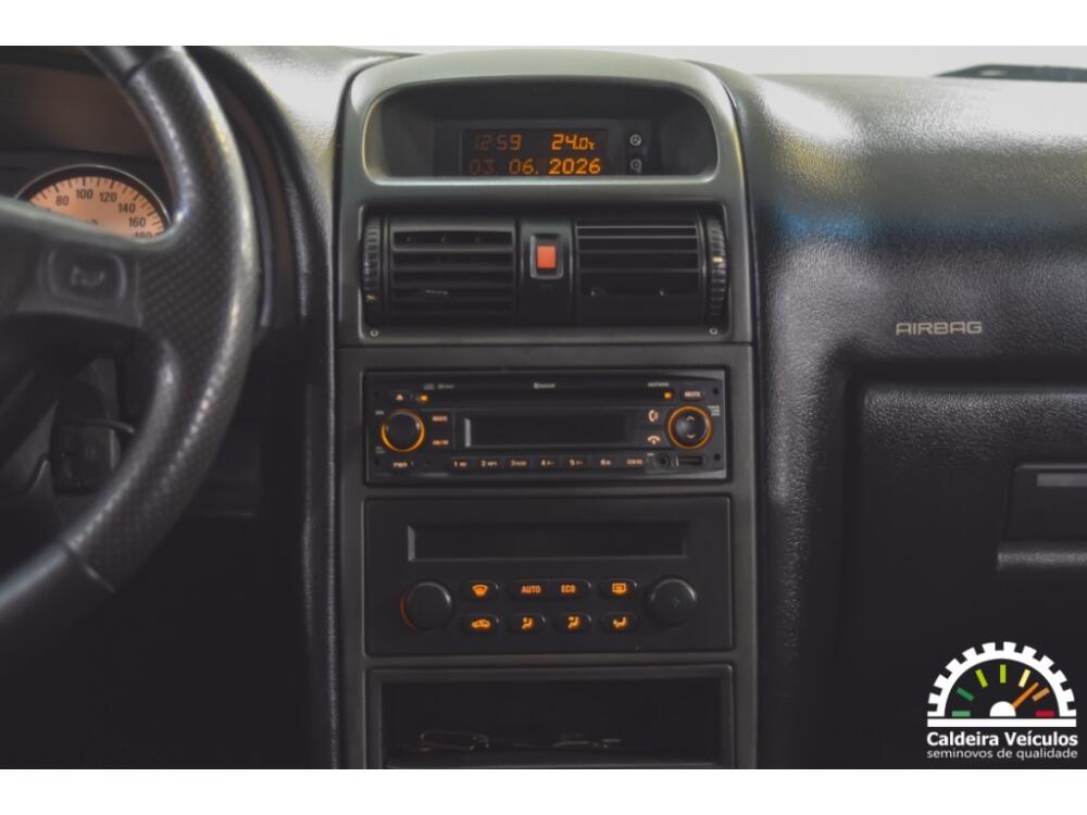 Chevrolet Astra Hatch